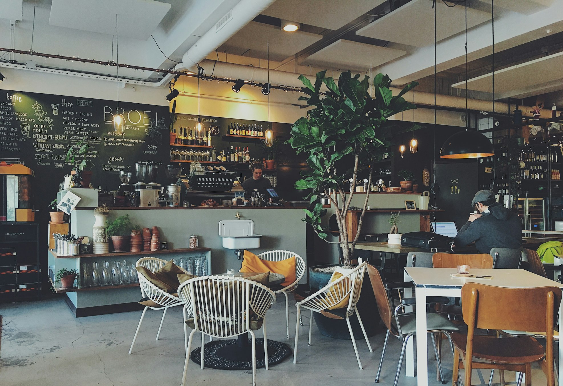 Restaurant counter